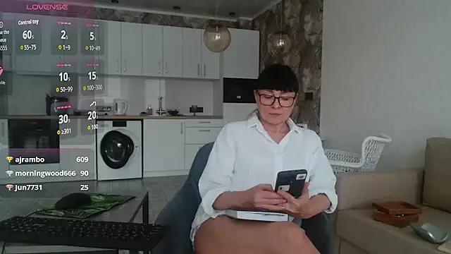 Freechat secret_library on StripChat