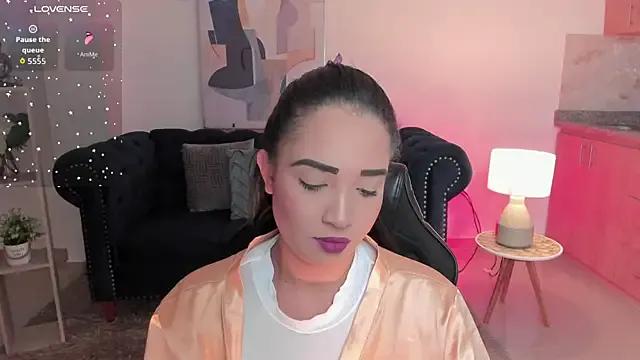 Freechat Sharon_breezee on StripChat