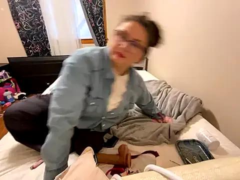 SquirtlegirlygirlmM — Fuck pussy if I'm vibratinng Squirt 