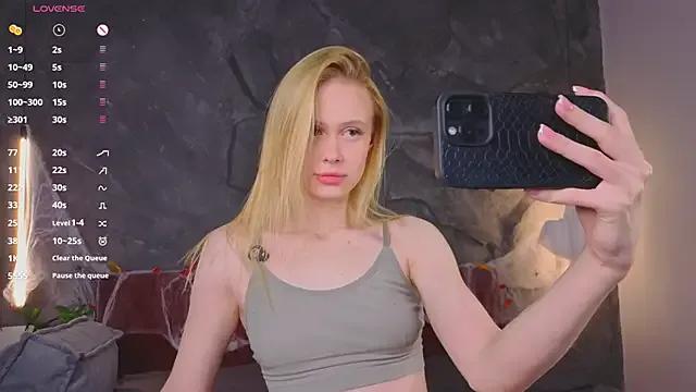 Freechat TaraSims on StripChat