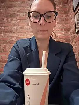 Freechat The_Snowwhitee on StripChat