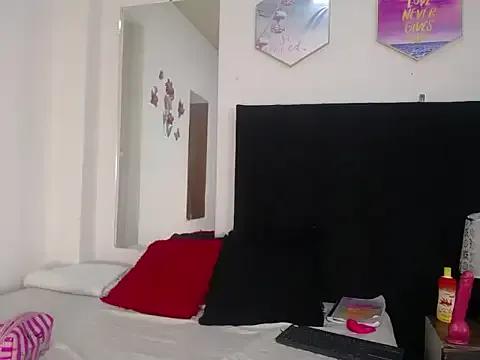 Private vauroraper on StripChat