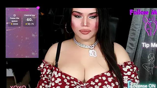 Freechat xHugeHarleySelfsuckerx on StripChat