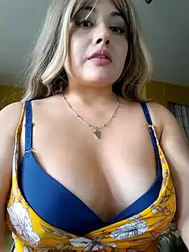 Private Xvctoriax8 on StripChat