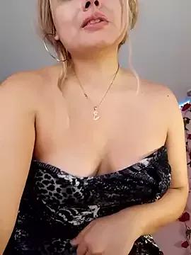 Private Xvctoriax8 on StripChat