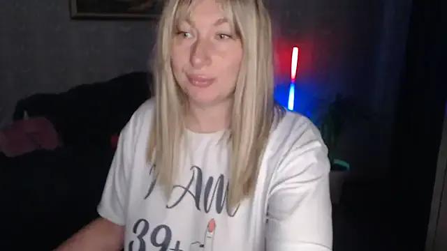 Yummy_Gloria — i like have  sexy panties ! lets give